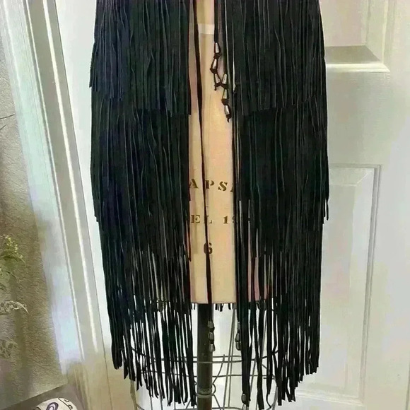 True Religion Leather Fringe 3 Tier, Excellent Condition, Size Medium Super Cool - Picture 6 of 15